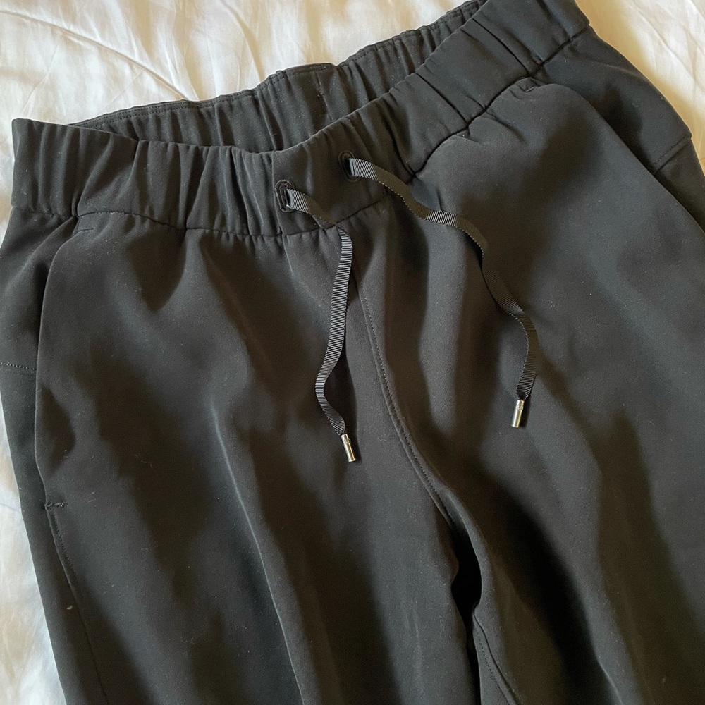Lululemon joggers size small